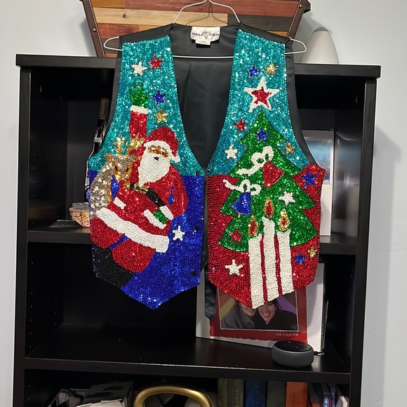 Santa sequin vest - Picture 1 of 10